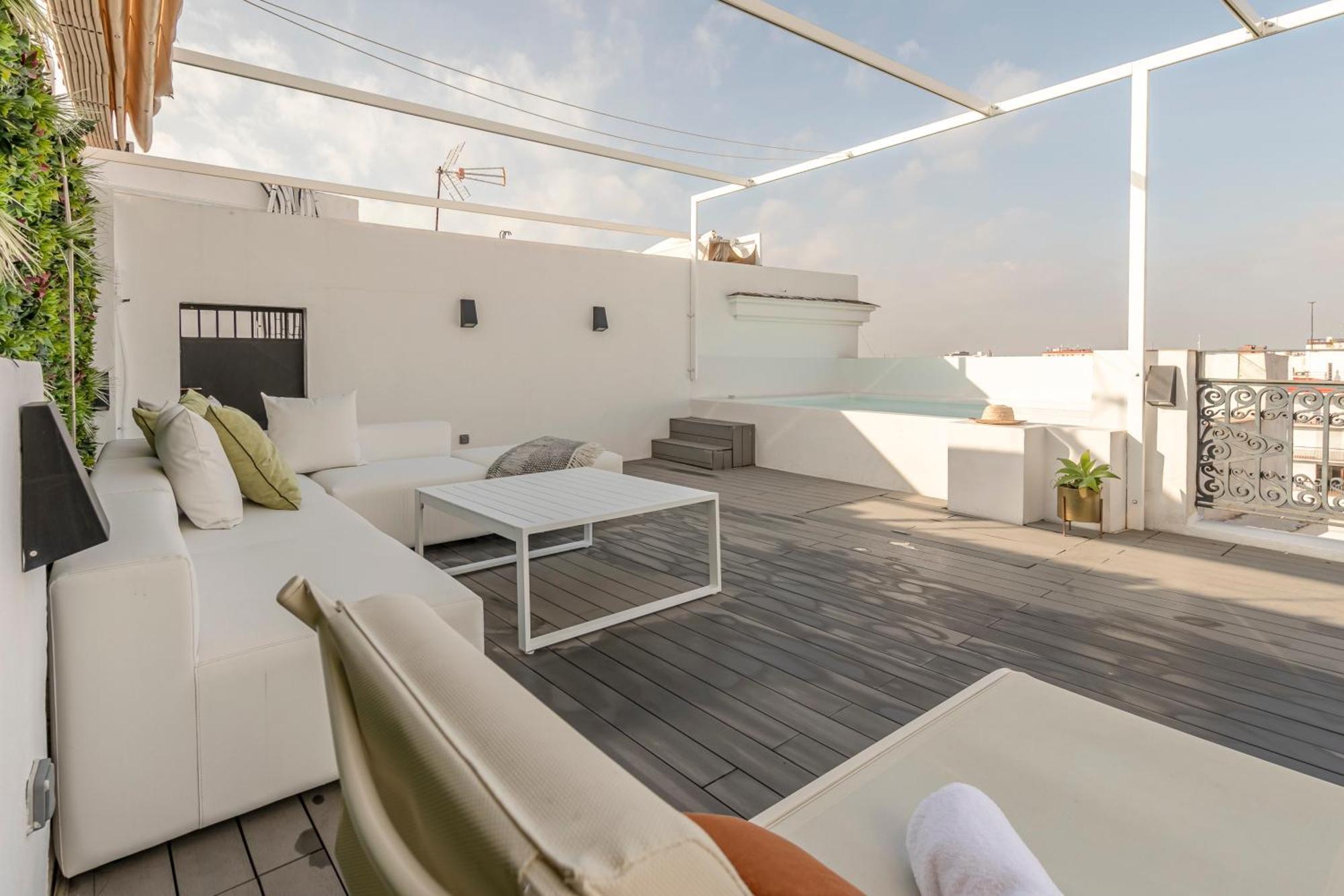 Isg Apartments Modern Atticpool At The Cathedralfree Parking Sevilla Dış mekan fotoğraf