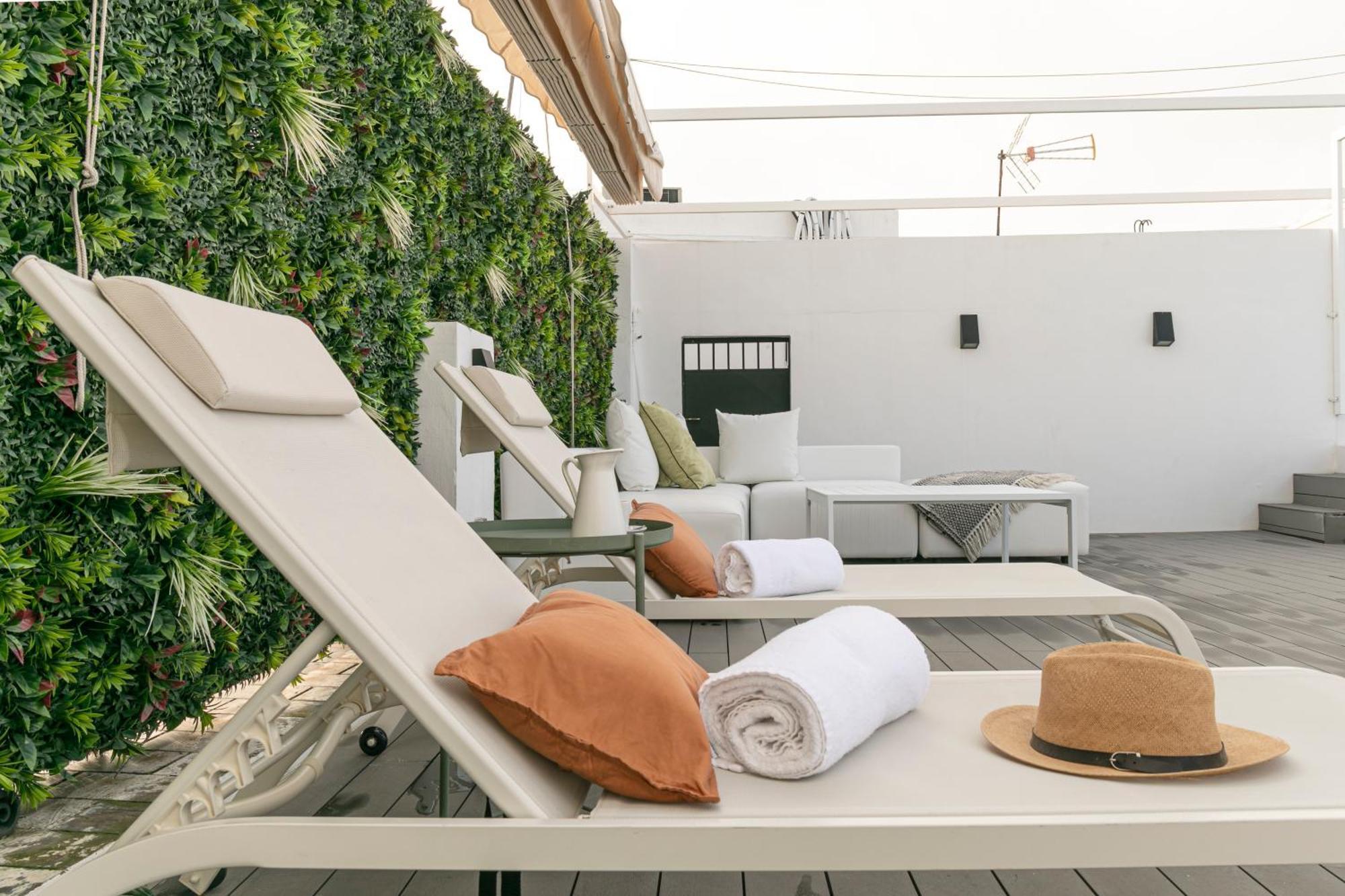 Isg Apartments Modern Atticpool At The Cathedralfree Parking Sevilla Dış mekan fotoğraf