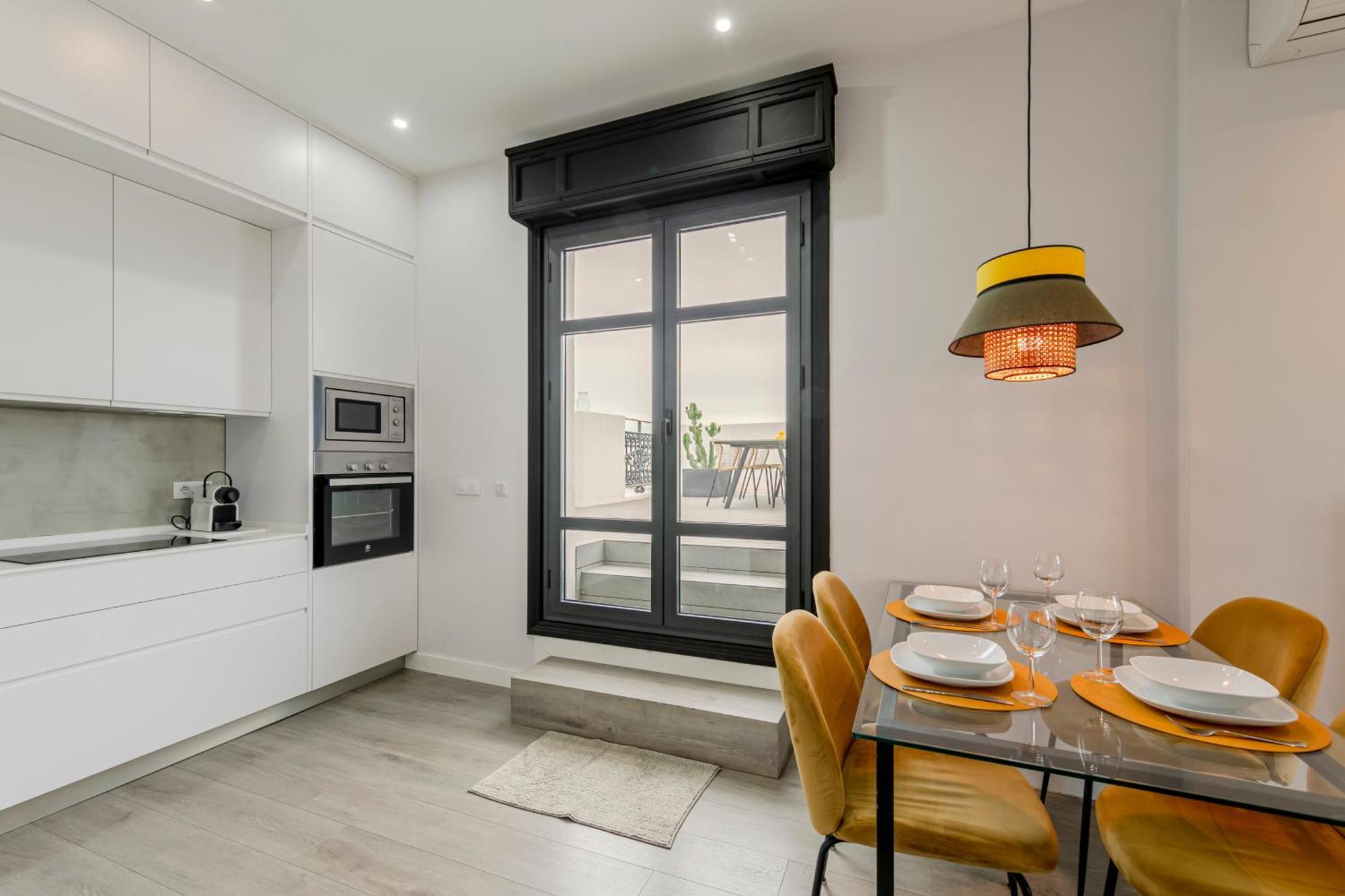 Isg Apartments Modern Atticpool At The Cathedralfree Parking Sevilla Dış mekan fotoğraf