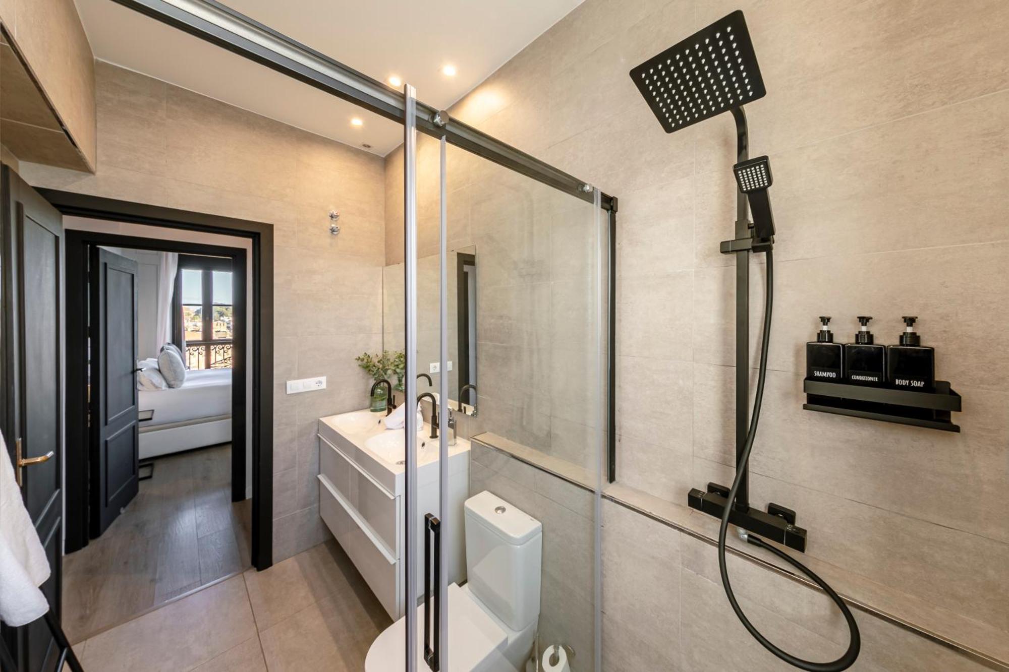 Isg Apartments Modern Atticpool At The Cathedralfree Parking Sevilla Dış mekan fotoğraf