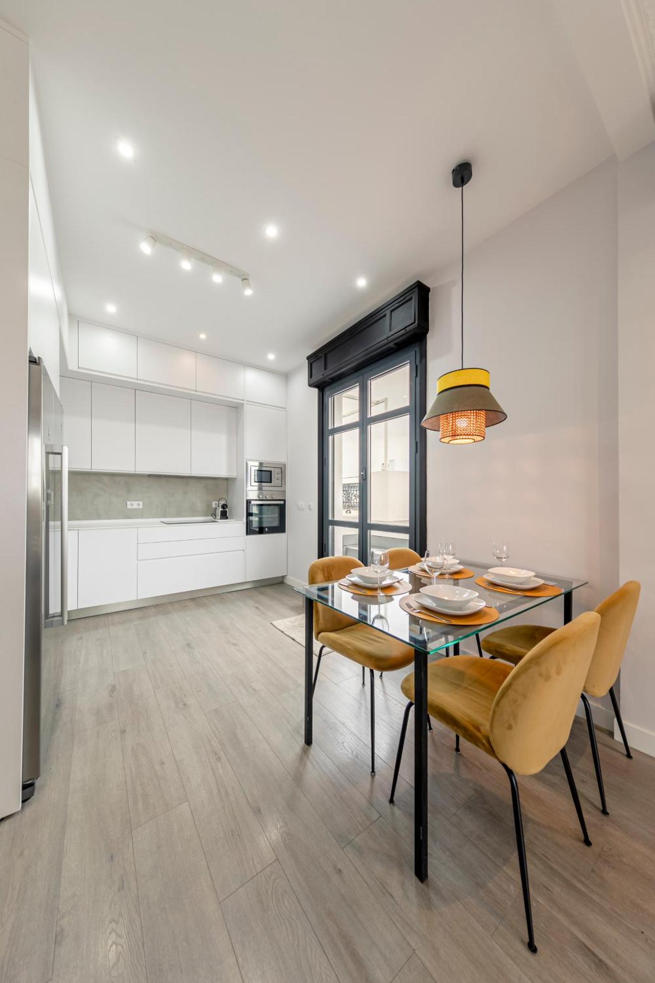 Isg Apartments Modern Atticpool At The Cathedralfree Parking Sevilla Dış mekan fotoğraf