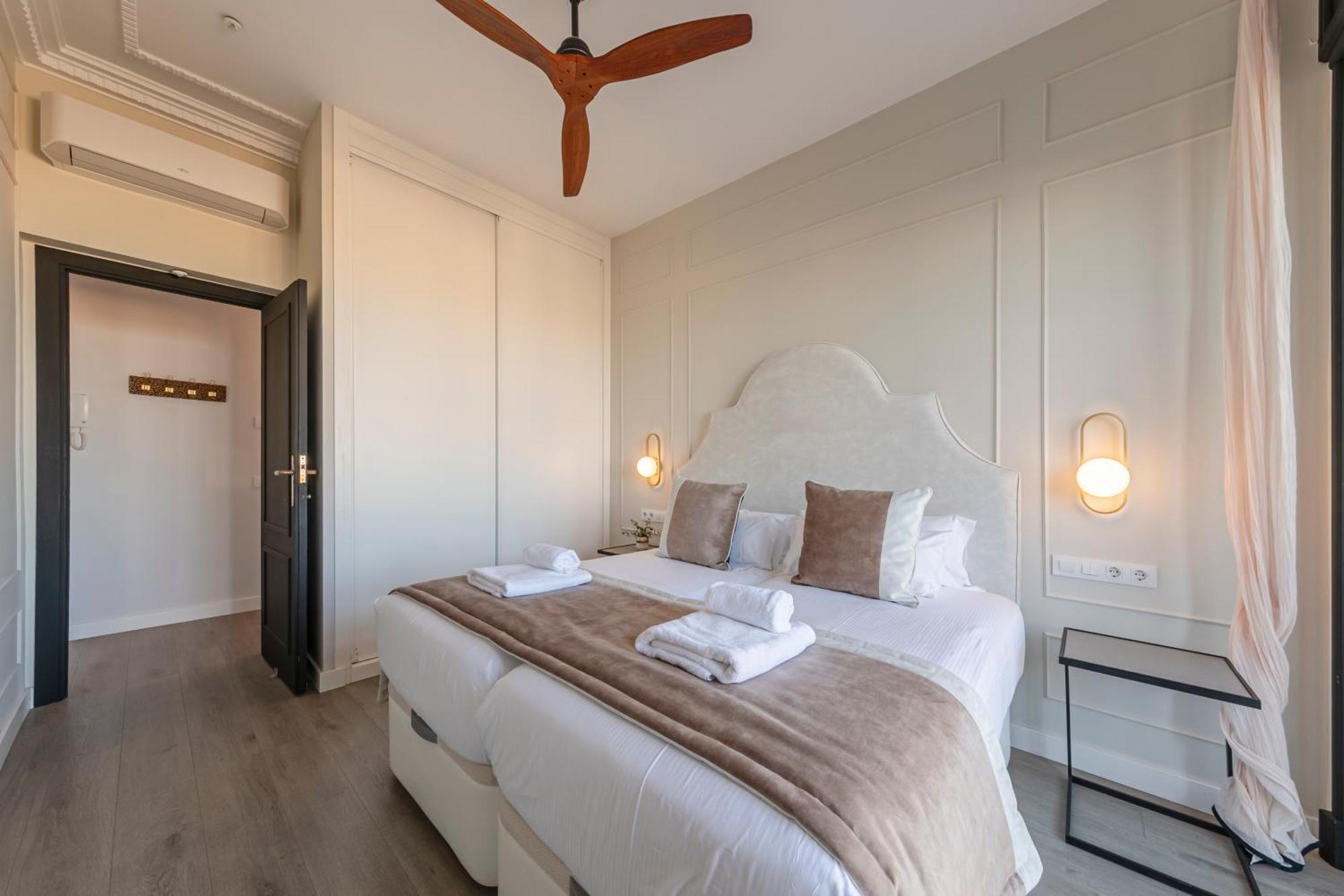 Isg Apartments Modern Atticpool At The Cathedralfree Parking Sevilla Dış mekan fotoğraf