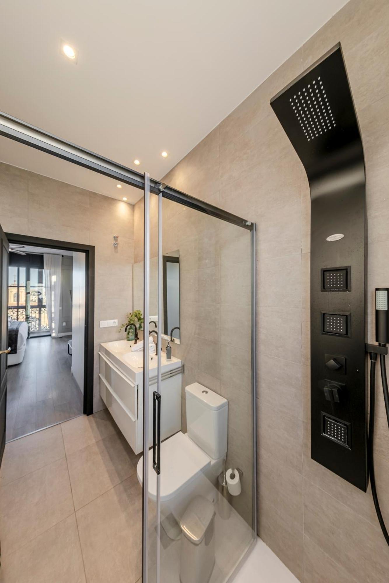 Isg Apartments Modern Atticpool At The Cathedralfree Parking Sevilla Dış mekan fotoğraf
