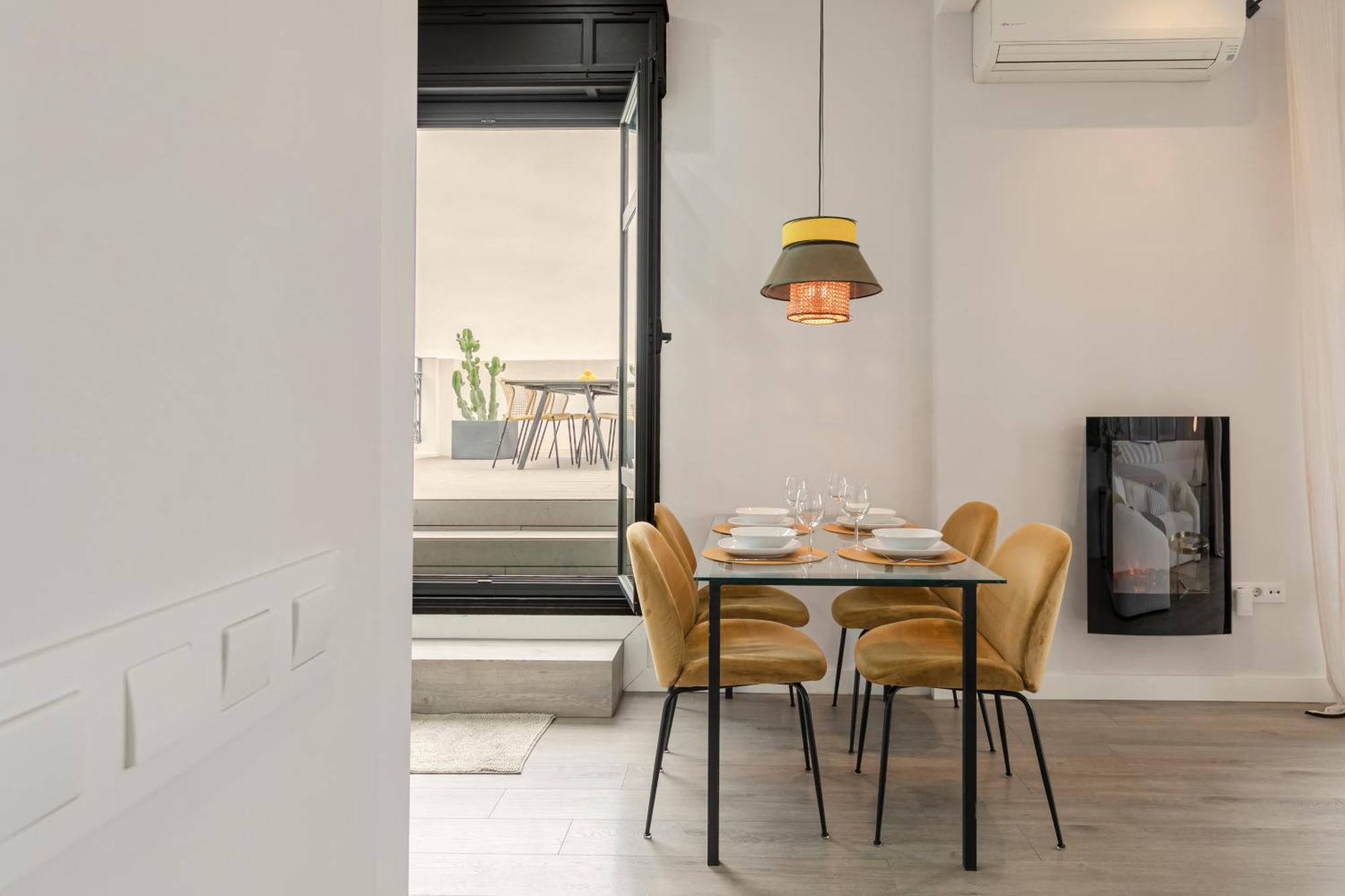 Isg Apartments Modern Atticpool At The Cathedralfree Parking Sevilla Dış mekan fotoğraf