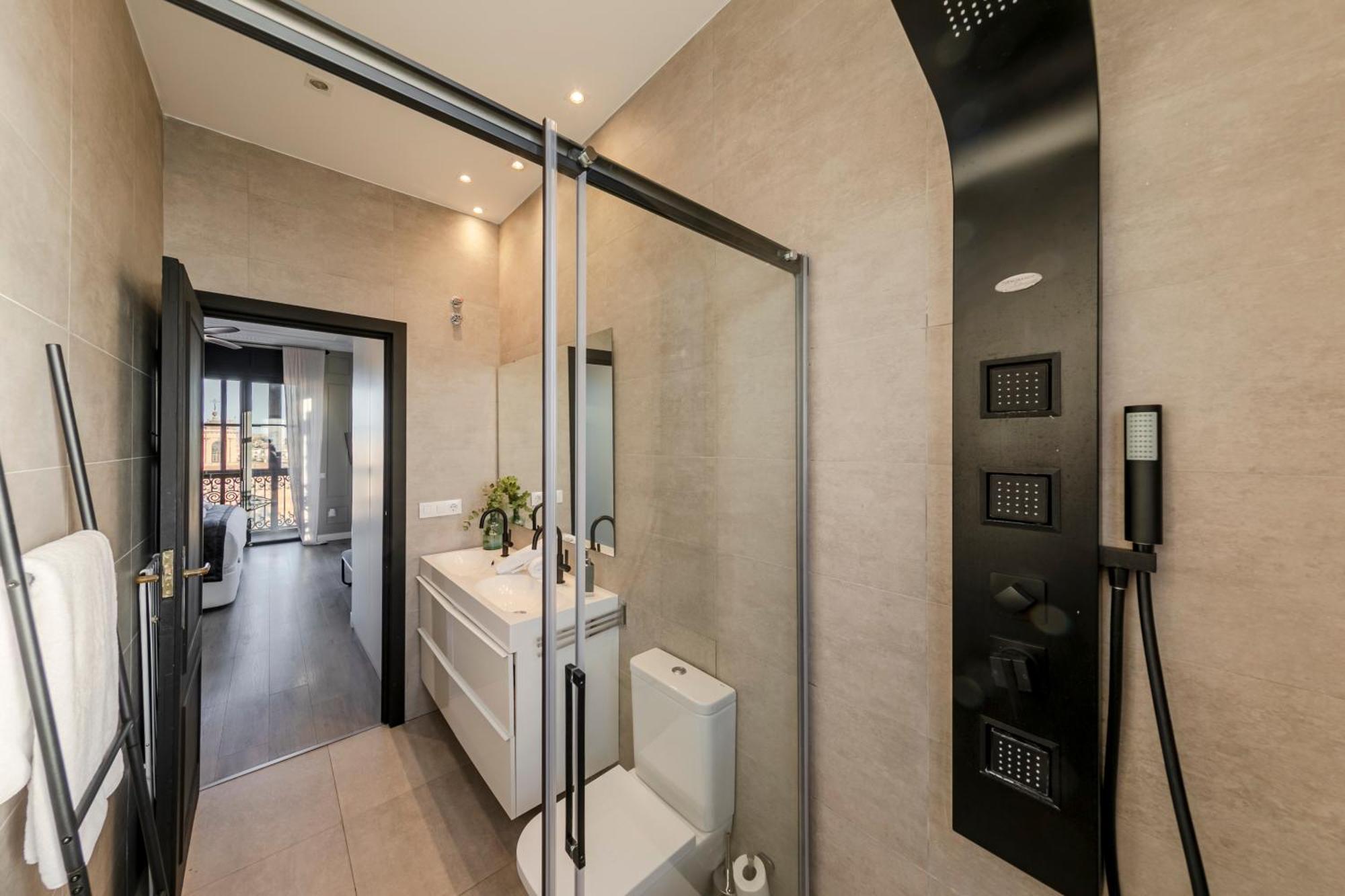 Isg Apartments Modern Atticpool At The Cathedralfree Parking Sevilla Dış mekan fotoğraf