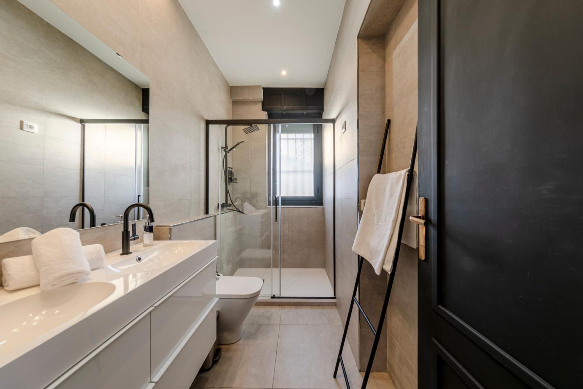Isg Apartments Modern Atticpool At The Cathedralfree Parking Sevilla Dış mekan fotoğraf