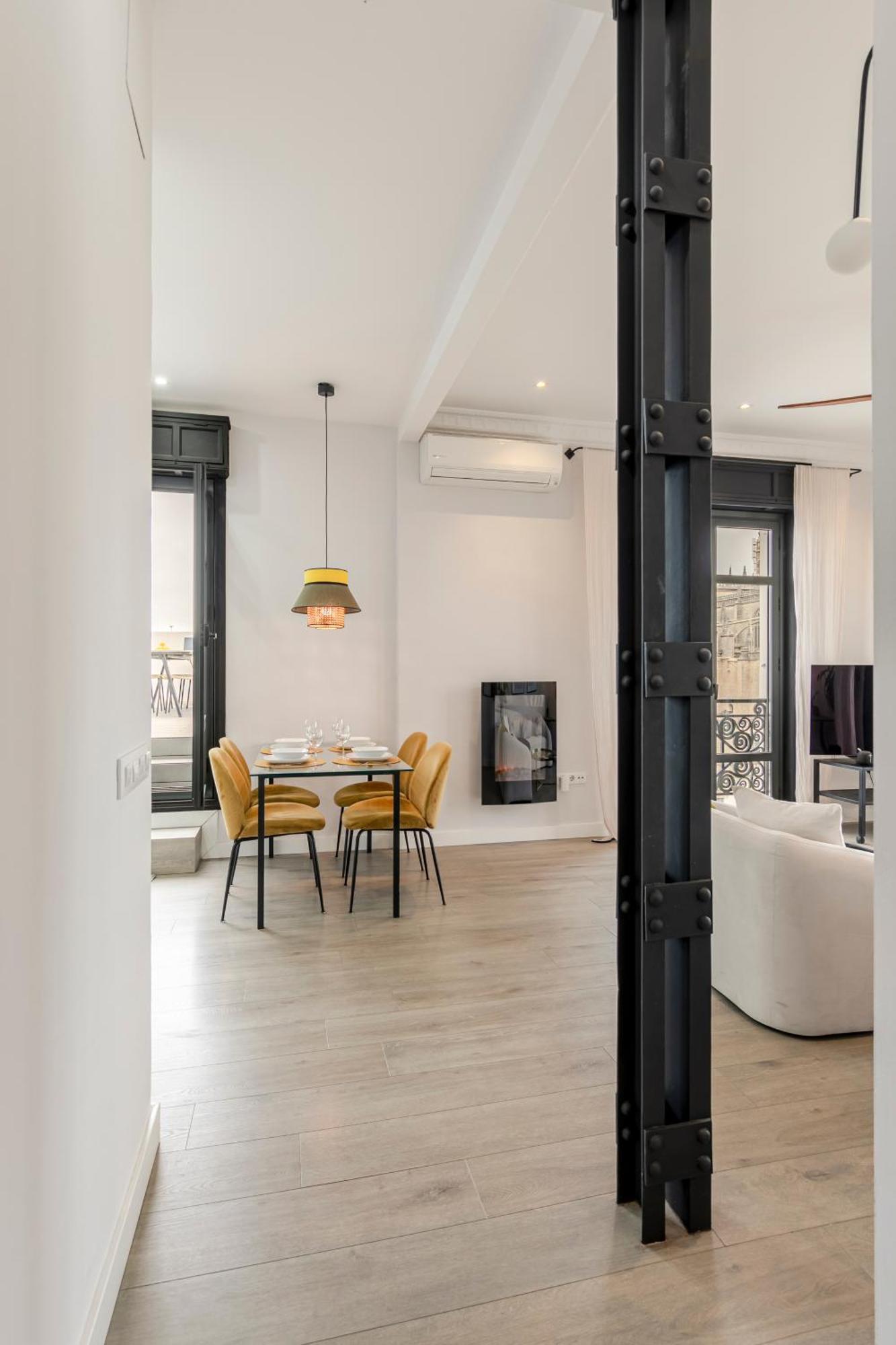 Isg Apartments Modern Atticpool At The Cathedralfree Parking Sevilla Dış mekan fotoğraf