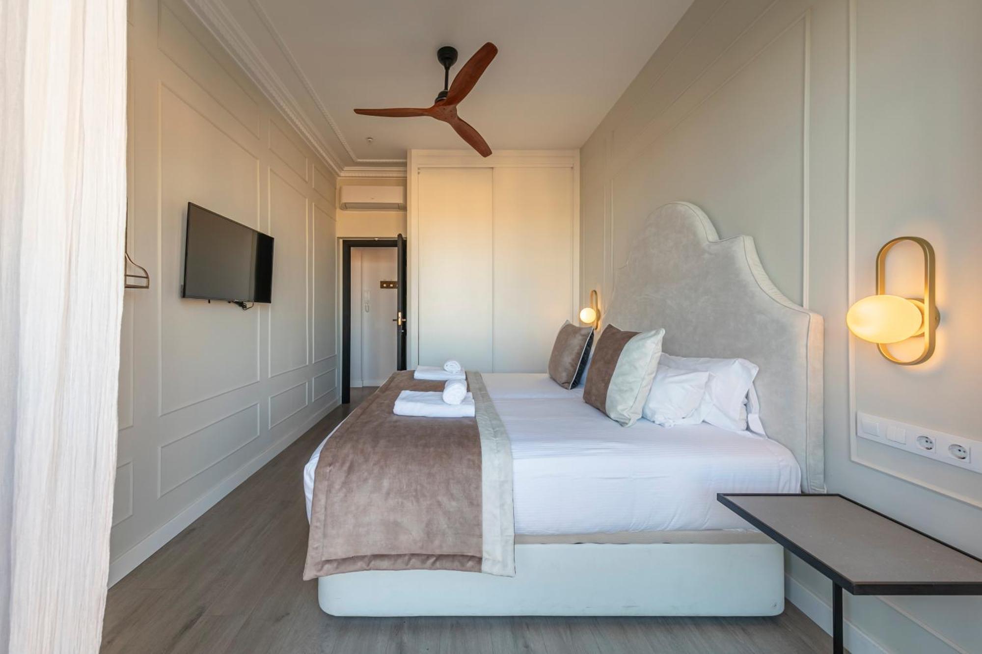 Isg Apartments Modern Atticpool At The Cathedralfree Parking Sevilla Dış mekan fotoğraf